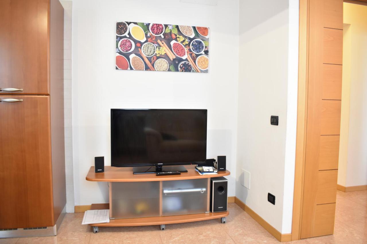 Elegant Apartment And Free Car Parking - Quite Area Favaro Veneto Eksteriør bilde